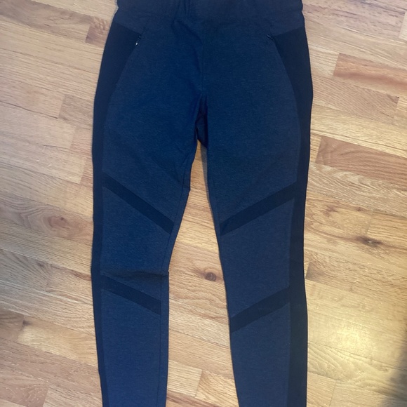 W's Kuhl Hiking Pants - Picture 2 of 5